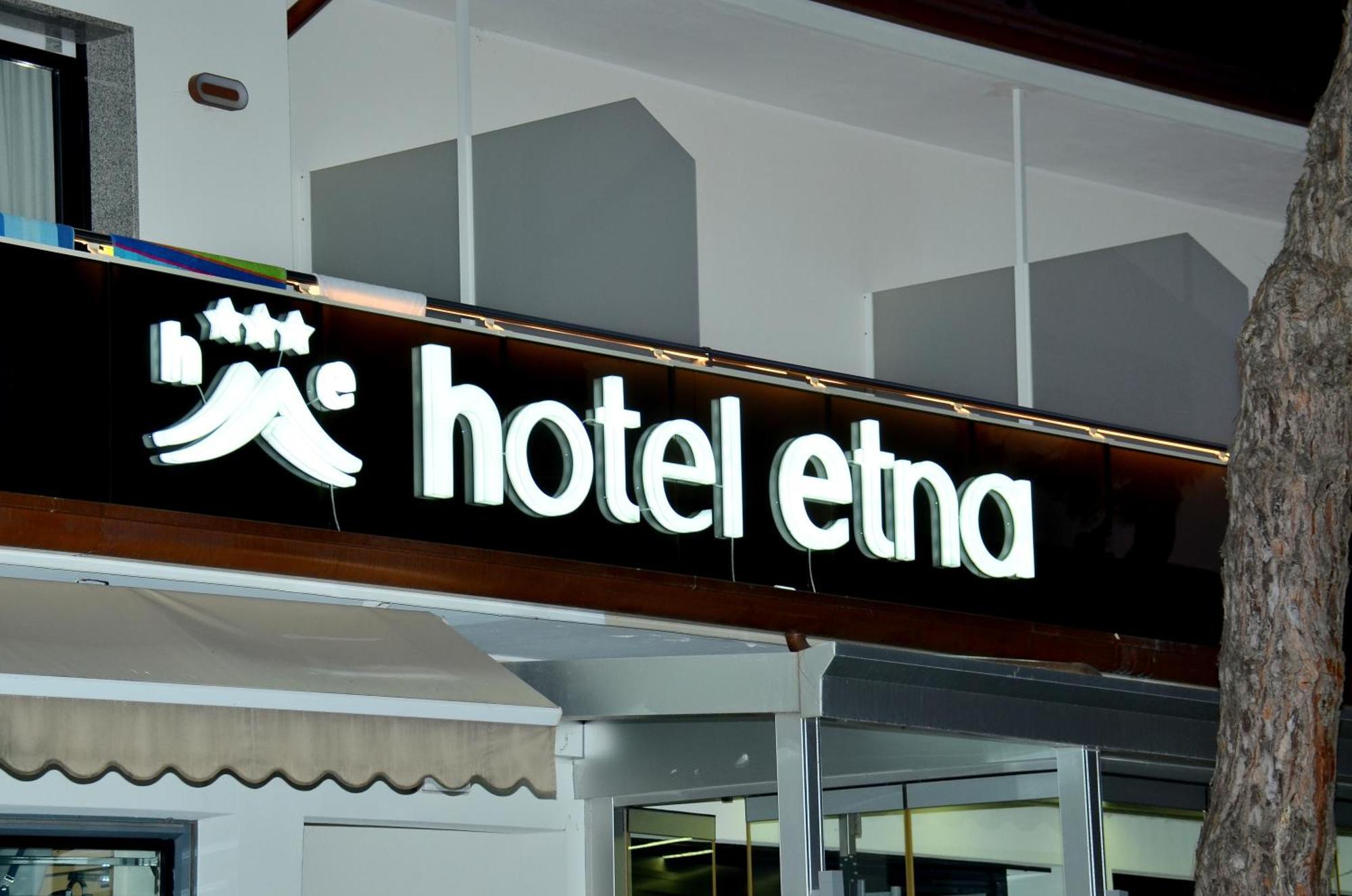 Hotel Etna Lignano Sabbiadoro Exterior photo