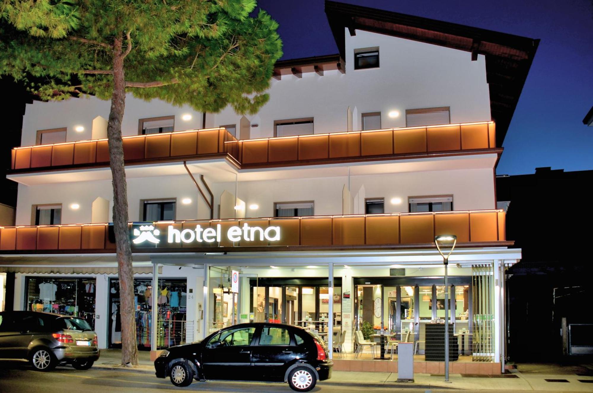 Hotel Etna Lignano Sabbiadoro Exterior photo