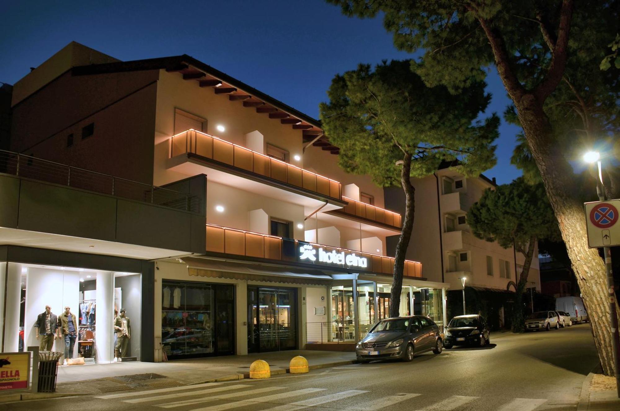 Hotel Etna Lignano Sabbiadoro Exterior photo